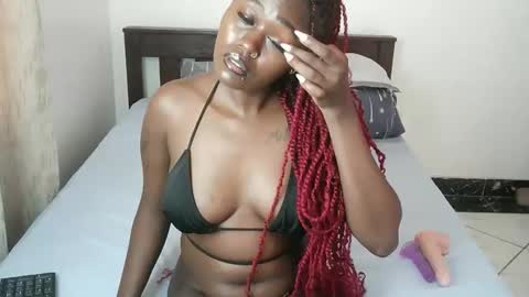 Snapshot of flexiblerocky chatting on 11/18/25, 10:31 flexiblerocky online show from 11/18/25, 10:31