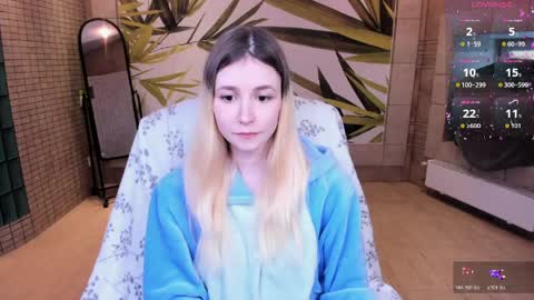 FlexiMona online show from 05/17/26, 10:00