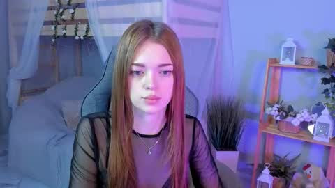 Snapshot of flexyfoxy chatting on 11/19/25, 11:32 Flexyfoxy online show from 11/19/25, 11:32