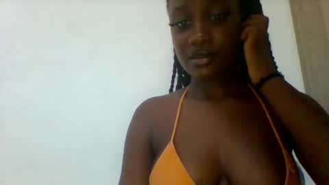Snapshot of flirty_arrya chatting on 04/21/26, 10:43 flirty_arrya online show from 04/21/26, 10:43