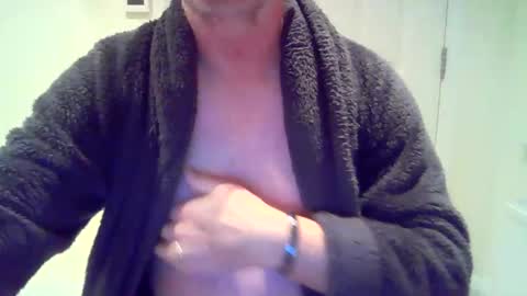 Snapshot of flirtyguy62 chatting on 01/08/26, 03:58 flirtyguy62 online show from 01/08/26, 03:58