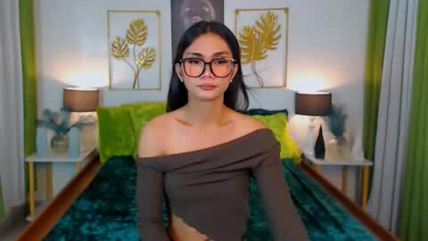 Snapshot of flirtymarga chatting on 09/23/25, 06:55 Marga online show from 09/23/25, 06:55