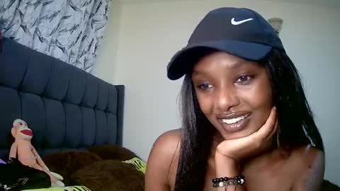 sheery online show from 01/25/25, 01:52
