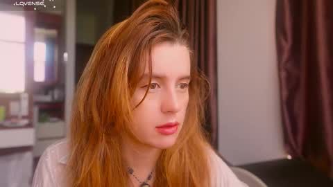 Snapshot of flonodo chatting on 09/17/25, 02:46 Eliza online show from 09/17/25, 02:46