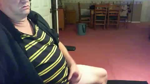 Snapshot of flooty999 chatting on 11/02/25, 01:30 flooty999 online show from 11/02/25, 01:30