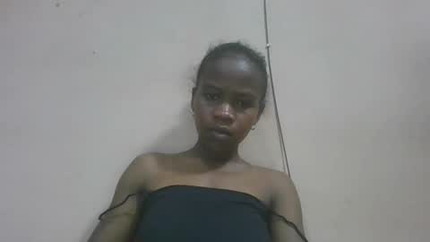 flora48230522373 online show from 05/04/26, 07:21