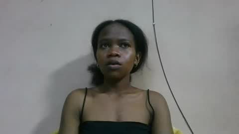 flora48230522373 online show from 06/07/26, 12:42