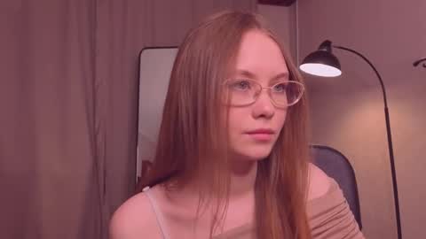hey there guys im Flora no not the one from WInx. But I love magical stuff and especially I love nature. I dont know I thin online show from 05/11/26, 02:45