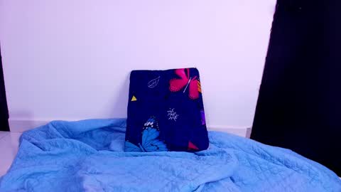 Snapshot of flordecayena_ chatting on 05/30/26, 03:03 Flordecayena online show from 05/30/26, 03:03