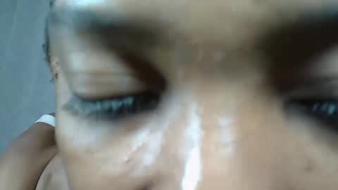Snapshot of florencia011 chatting on 02/01/25, 11:43 florencia011 online show from 02/01/25, 11:43