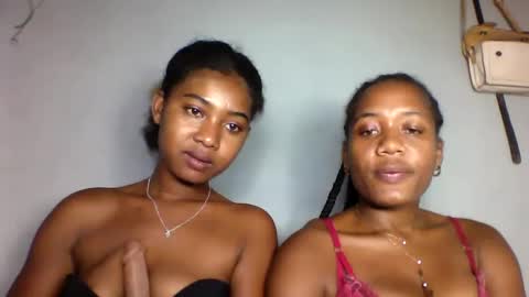 Snapshot of florencia011 chatting on 03/07/25, 08:00 florencia011 online show from 03/07/25, 08:00