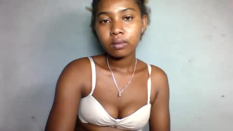 Snapshot of florencia011 chatting on 03/12/25, 06:22 florencia011 online show from 03/12/25, 06:22