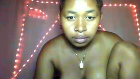 Snapshot of florencia011 chatting on 10/17/25, 06:54 florencia011 online show from 10/17/25, 06:54