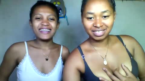 Snapshot of florencia011 chatting on 10/19/25, 06:08 florencia011 online show from 10/19/25, 06:08