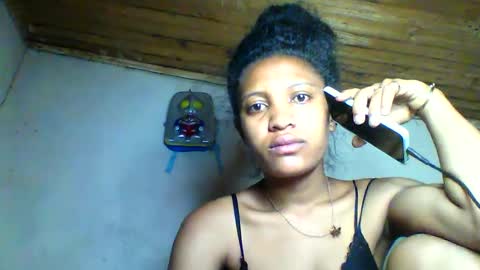 Snapshot of florencia011 chatting on 10/21/25, 06:14 florencia011 online show from 10/21/25, 06:14