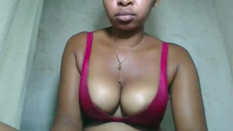 florencia011 online show from 05/05/26, 04:48