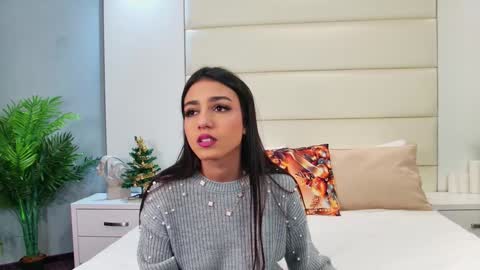 Vanessa online show from 12/27/24, 10:37