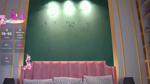 Vanessa online show from 10/15/25, 06:46