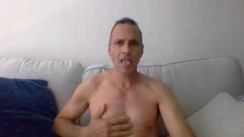 Snapshot of florida8921 chatting on 06/02/26, 08:11 Hero of the Misfits online show from 06/02/26, 08:11