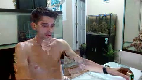 Snapshot of florida_twink chatting on 10/13/25, 10:10 OF Joey Grey17 online show from 10/13/25, 10:10