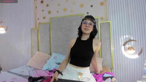 Dulce online show from 12/30/24, 02:31