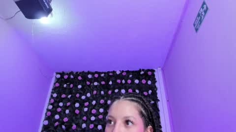 Dulce online show from 02/06/25, 08:34