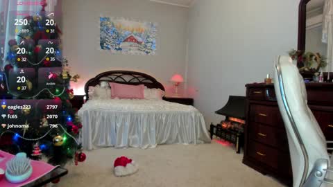 Nicole online show from 12/12/24, 07:19