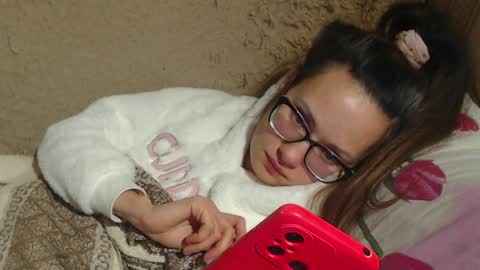 Snapshot of flowercandydoll chatting on 12/14/24, 07:03 say meow and send tip  online show from 12/14/24, 07:03