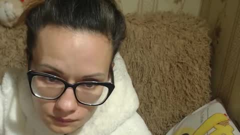 Snapshot of flowercandydoll chatting on 12/28/24, 01:18 say meow and send tip  online show from 12/28/24, 01:18