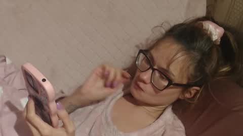 Snapshot of flowercandydoll chatting on 10/29/25, 07:15 say meow and send tip online show from 10/29/25, 07:15