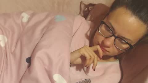 say meow and send tip  online show from 10/03/25, 07:38