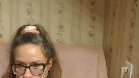 say meow and send tip  online show from 11/10/25, 04:17