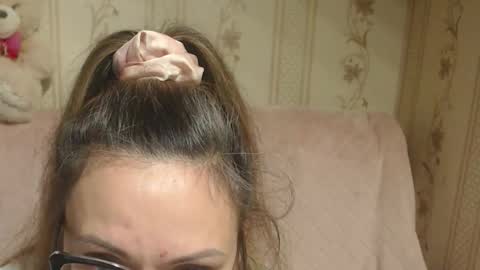 say meow and send tip  online show from 11/24/25, 04:07