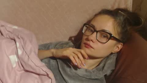 say meow and send tip  online show from 12/02/25, 03:40