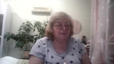 Flowerlower online show from 01/25/25, 05:40