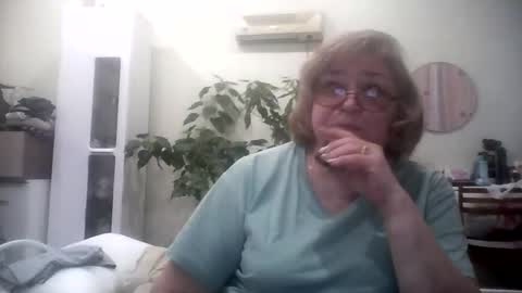 Flowerlower online show from 01/27/25, 02:02