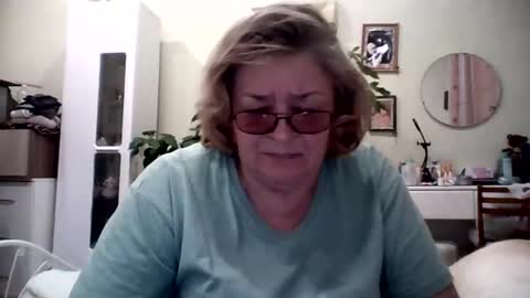 Flowerlower online show from 01/27/25, 05:58