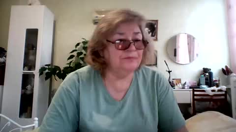 Flowerlower online show from 01/28/25, 08:47