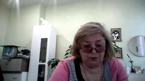 Flowerlower online show from 01/28/25, 11:49