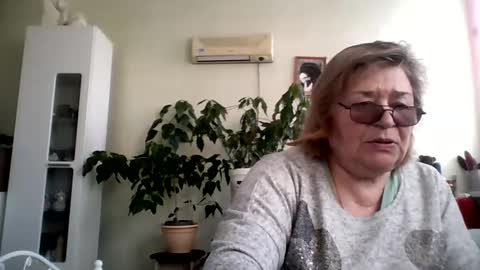 Flowerlower online show from 02/05/25, 10:51