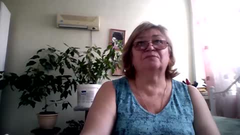 Flowerlower online show from 02/09/25, 11:14
