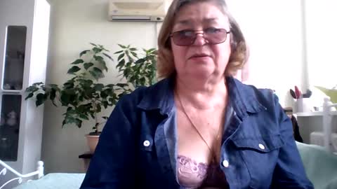 Flowerlower online show from 02/27/25, 08:50