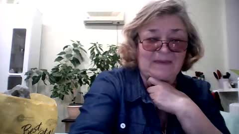 Flowerlower online show from 02/28/25, 04:53