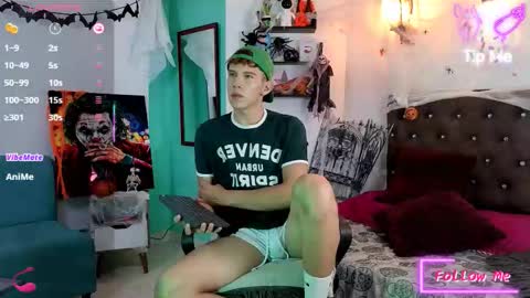 Snapshot of flowers109 chatting on 11/04/25, 10:53 flowers109 online show from 11/04/25, 10:53