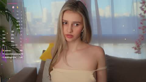 Snapshot of fluffy_angel chatting on 01/21/25, 12:18 Adeline online show from 01/21/25, 12:18