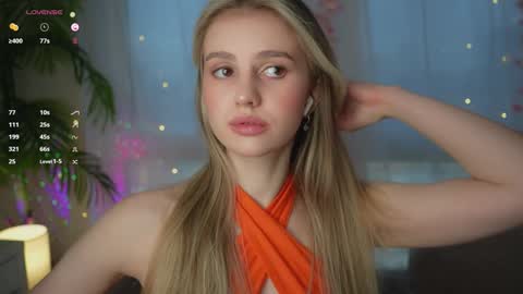 Snapshot of fluffy_angel chatting on 01/28/25, 08:04 Adeline online show from 01/28/25, 08:04