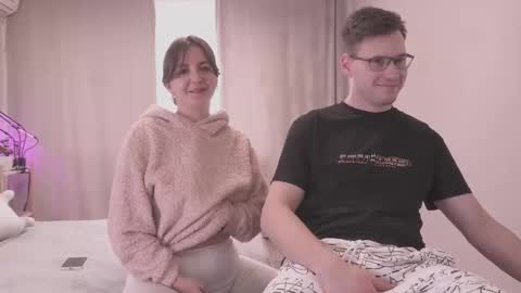 Snapshot of fluffy_hat chatting on 02/16/25, 11:59 Fluffy and Krut online show from 02/16/25, 11:59