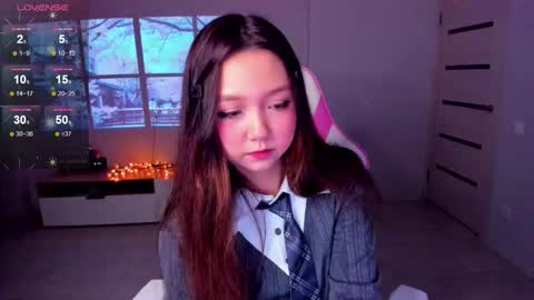 Snapshot of fluffy_rose chatting on 11/16/25, 12:16 Rose online show from 11/16/25, 12:16