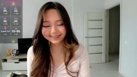 Snapshot of fluffy_rose chatting on 03/21/26, 04:06 Rose online show from 03/21/26, 04:06