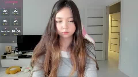 Snapshot of fluffy_rose chatting on 06/12/26, 12:53 Rose online show from 06/12/26, 12:53